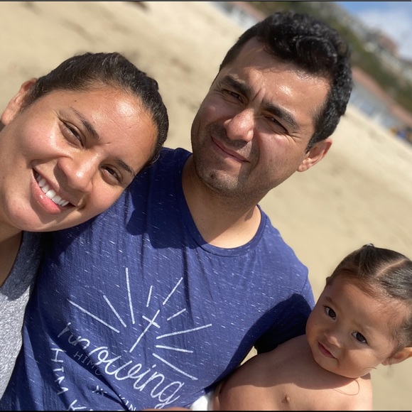 Meet your Posher, Cindy - Picture 3 of 3